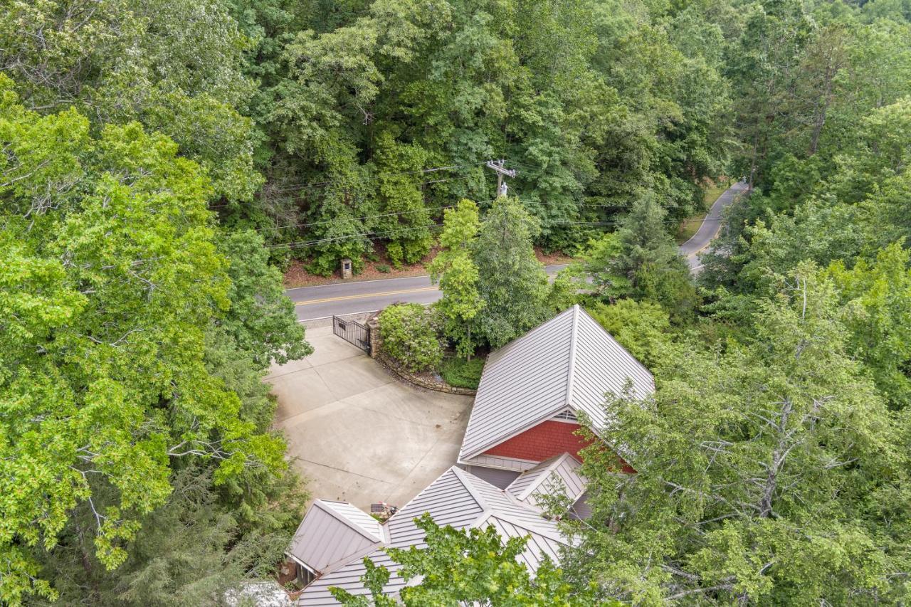 Falling Waters At Rumbling Bald Lake Lure Exterior foto
